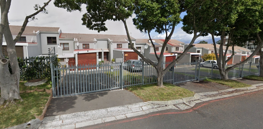 3 Bedroom Property for Sale in Fairfield Estate Western Cape